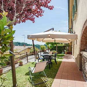  Apartment Casetta Luna E Sole